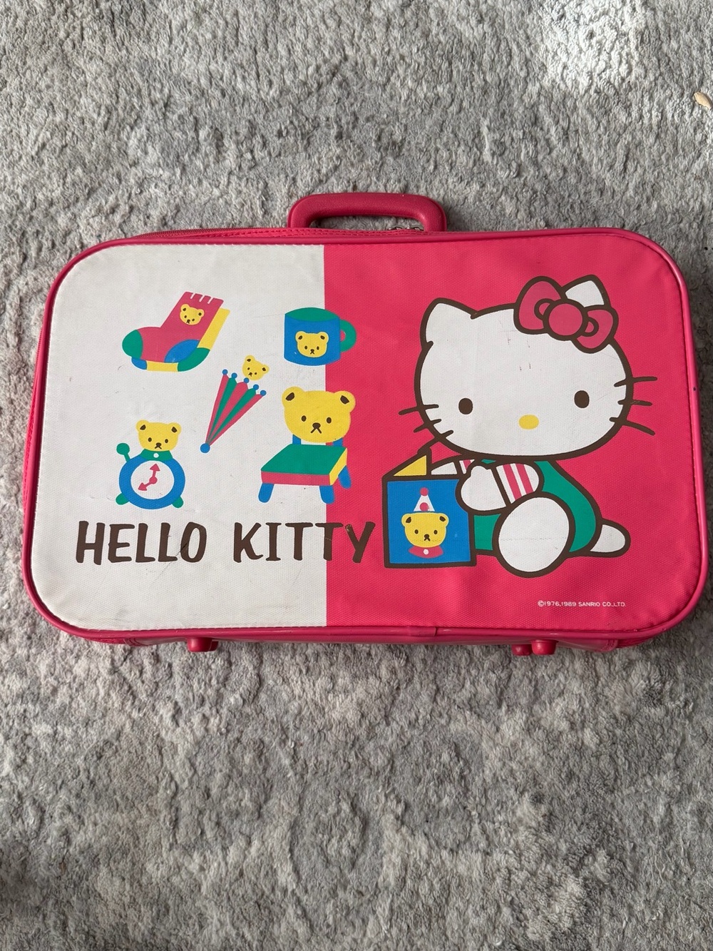 1989 Hello Kitty Pink and White Kids Travel Case with Character Print